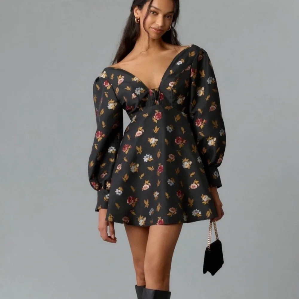 Sculpted V Neck Aline Mini Black Floral Dress Maeve by Anthropologie Size 4 NEW - Picture 1 of 13